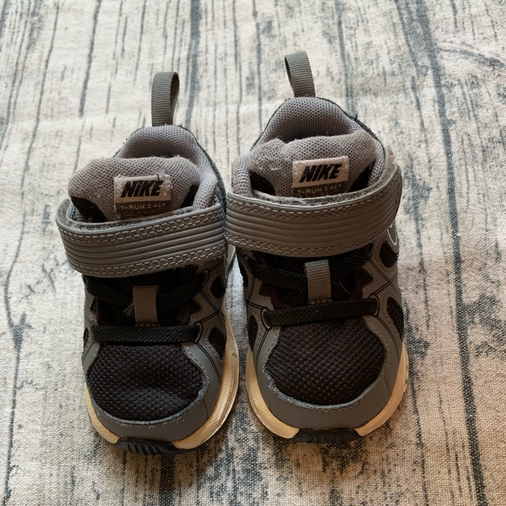 4/$20 Toddler Nike shoes